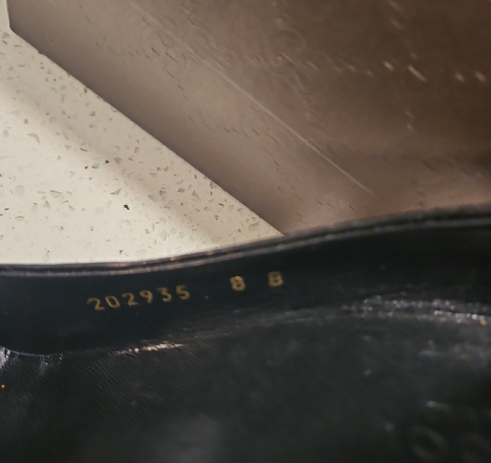 Gucci Black Heels with Gold Emblem - Picture 11 of 14